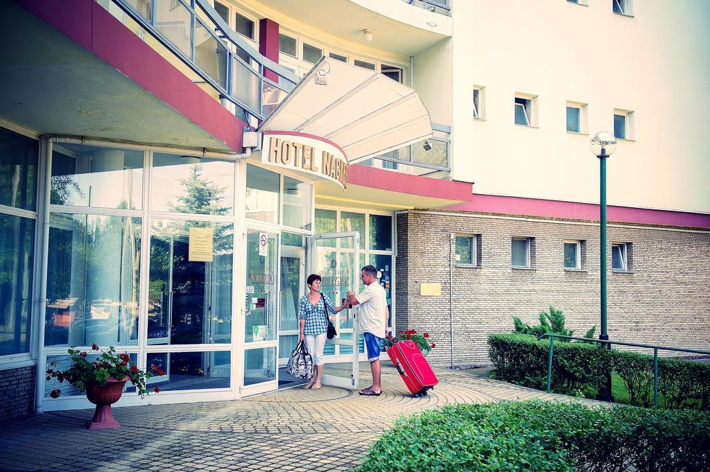 Hotel Nagyerdo Debrecen Exterior foto